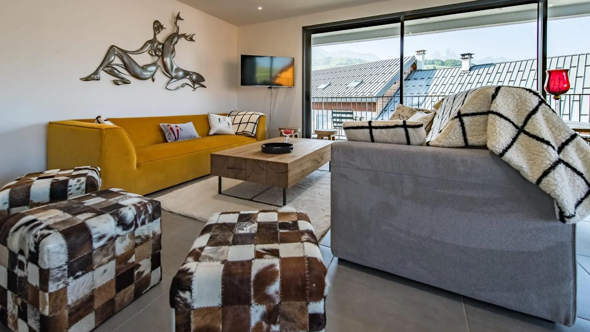 Apartment Four-Bedroom Triplex In Albiez-Montrond France